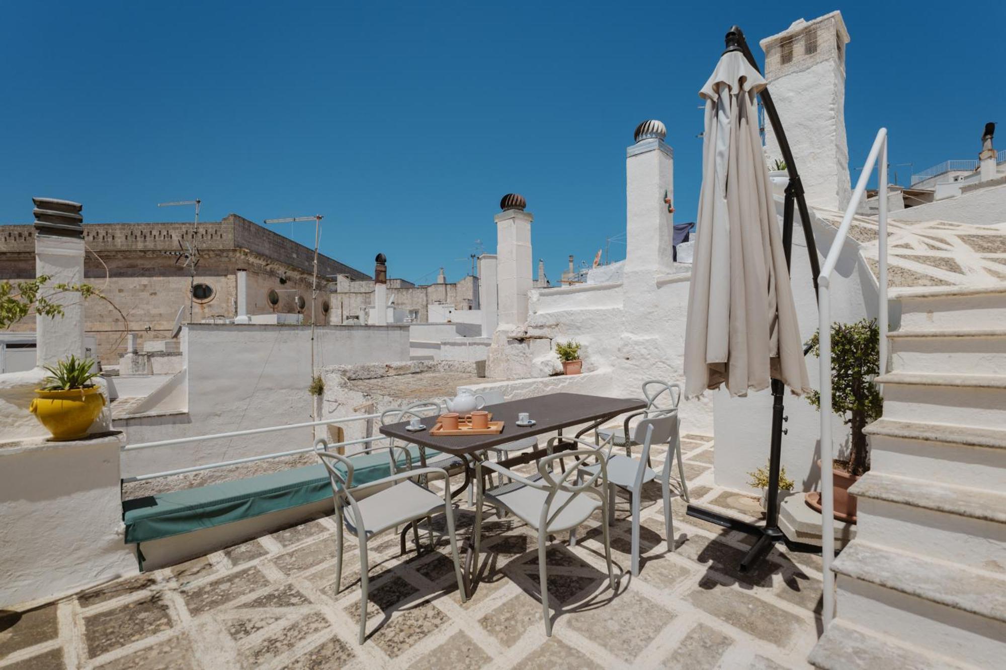 Dimora Lavinia Casa Vacanze Centro Storico Ostuni Exterior photo